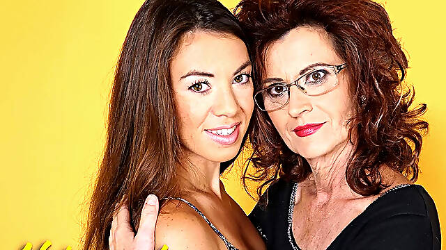 Beautiful Granny Mayna May Seduces Hot Babe Tiffany Doll