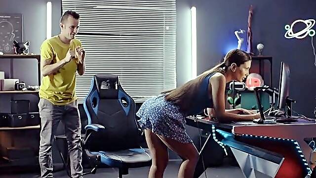 Lustful MILF housewife lets herself be pampered by stepson