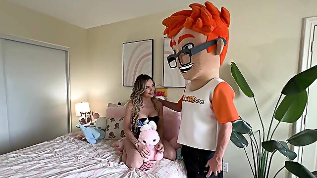 I Spy On Aspen Woods Big Tits As Stepbro For A Cumshot Frenzy!