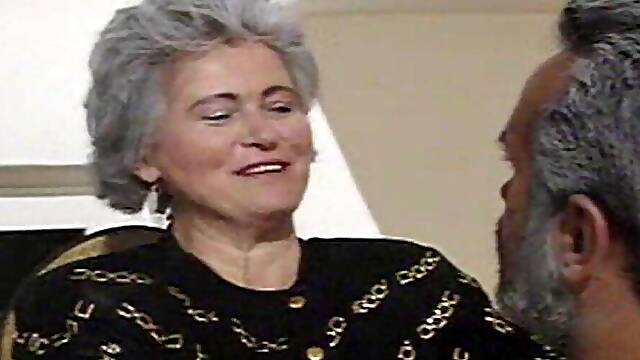 Retro German Granny R20