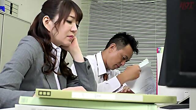 016dht-0687 Married Woman Mature Office Lady Working Ov
