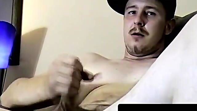 Mature gays suck young Americansâ cocks in foursome lust