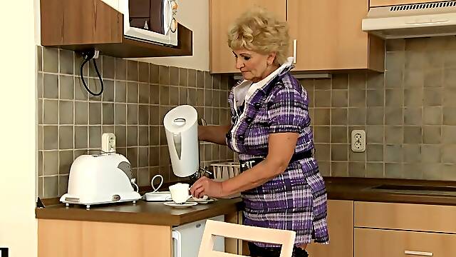 Granny Clips