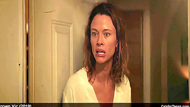 Celeb actress Scottie Thompson frontal bare & super-fucking-hot orgy video