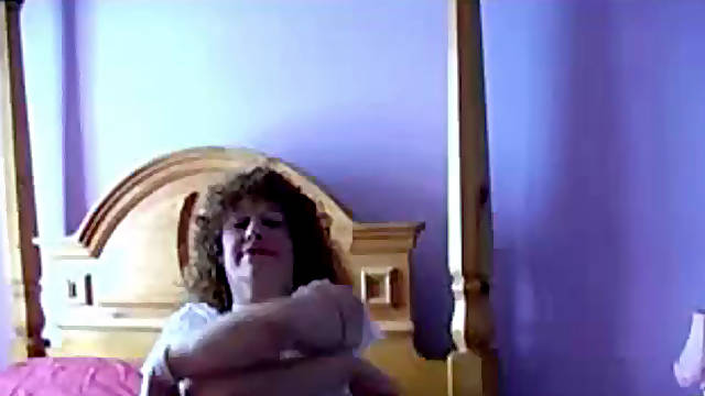 Lush big-chested Mature in Girdle and pantyhose