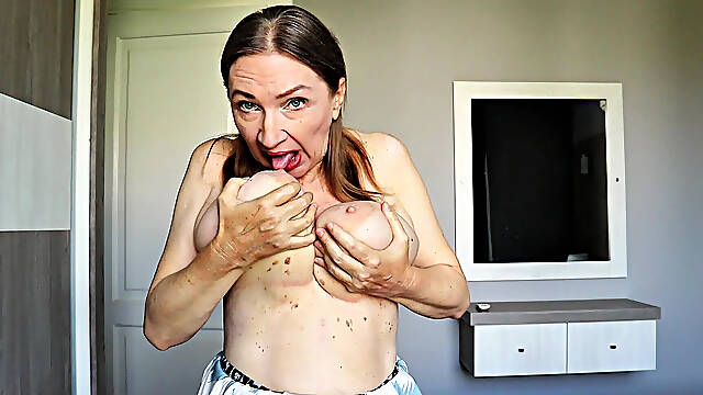 Busty Mature Stepmom Futanari Teaches Passion